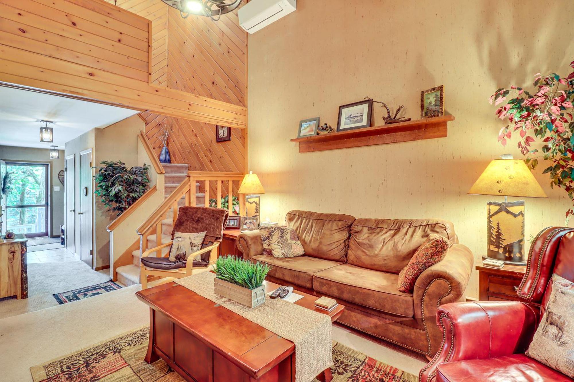 Lake Harmony Townhome Walk To Restaurants! Luaran gambar